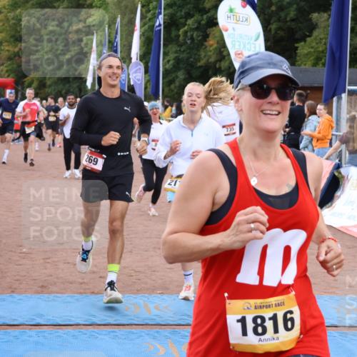 14.09.2025 - Airport Race Strokosch-Dieckow http://msf.ph/oto/8901752 14.09.2025 12:32:23 Ziel 269, 303, 421, 494, 682, 735, 743, 769, 856, 994, 1709, 1765, 1805, 1816, 1903, 2110, 2129, 4272 meine-sportfotos.de