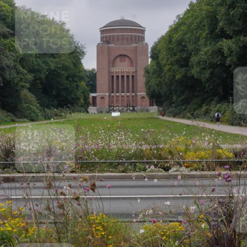 14.09.2025 - Stadtparktriathlon Michael Burmester http://msf.ph/oto/8901871 14.09.2025 09:28:51 Radfahren 398, 410, 504 meine-sportfotos.de