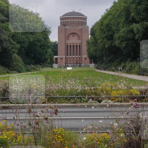 14.09.2025 - Stadtparktriathlon Michael Burmester http://msf.ph/oto/8901879 14.09.2025 09:28:55 Radfahren 392, 398, 487, 504 meine-sportfotos.de