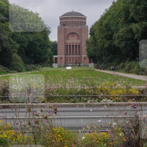 14.09.2025 - Stadtparktriathlon Michael Burmester http://msf.ph/oto/8901887 14.09.2025 09:28:59 Radfahren 392, 402, 487, 500, 504 meine-sportfotos.de