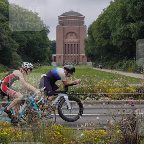 14.09.2025 - Stadtparktriathlon Michael Burmester http://msf.ph/oto/8901913 14.09.2025 09:29:08 Radfahren 392, 402, 408, 416, 500 meine-sportfotos.de