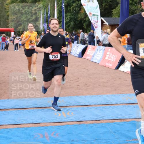 14.09.2025 - Airport Race Strokosch-Dieckow http://msf.ph/oto/8902119 14.09.2025 12:35:16 Ziel 71, 237, 280, 606, 631, 652, 677, 752, 840, 1143, 1152, 1291, 1498, 1817, 1836, 4110 meine-sportfotos.de