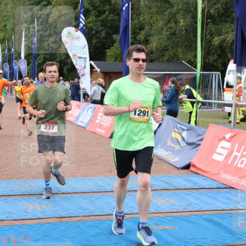 14.09.2025 - Airport Race Strokosch-Dieckow http://msf.ph/oto/8902125 14.09.2025 12:35:20 Ziel 71, 237, 280, 310, 606, 665, 677, 752, 840, 1143, 1291, 1498, 1836, 4110 meine-sportfotos.de