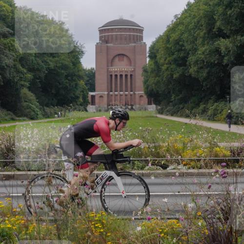 14.09.2025 - Stadtparktriathlon Michael Burmester http://msf.ph/oto/8902160 14.09.2025 09:30:07 Radfahren 394, 412, 484 meine-sportfotos.de