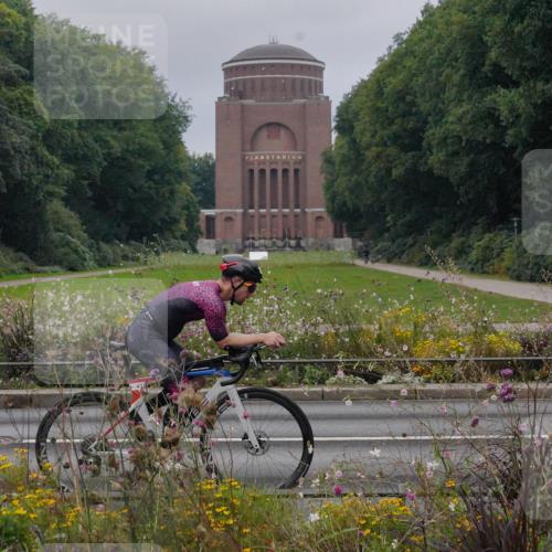 14.09.2025 - Stadtparktriathlon Michael Burmester http://msf.ph/oto/8902211 14.09.2025 09:31:47 Radfahren 422, 474 meine-sportfotos.de