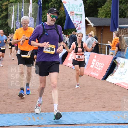 14.09.2025 - Airport Race Strokosch-Dieckow http://msf.ph/oto/8902238 14.09.2025 12:36:04 Ziel 505, 861, 863, 1038, 1072, 1481, 1488, 1695, 2034, 2109, 2157, 2179, 4131, 4138, 4139 meine-sportfotos.de