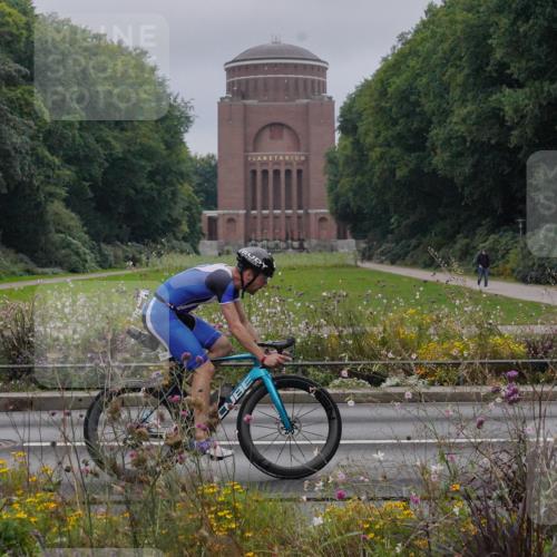 14.09.2025 - Stadtparktriathlon Michael Burmester http://msf.ph/oto/8902262 14.09.2025 09:32:50 Radfahren 381, 389, 419, 440, 471, 475 meine-sportfotos.de