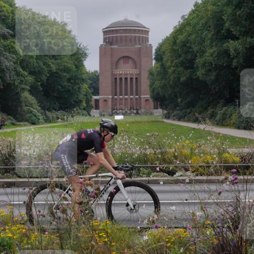 14.09.2025 - Stadtparktriathlon Michael Burmester http://msf.ph/oto/8902324 14.09.2025 09:34:03 Radfahren 395, 415, 469, 503 meine-sportfotos.de