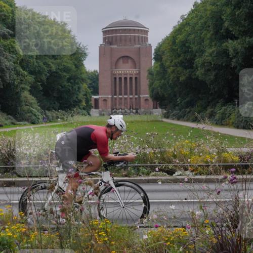 14.09.2025 - Stadtparktriathlon Michael Burmester http://msf.ph/oto/8902365 14.09.2025 09:35:01 Radfahren 383, 393, 456 meine-sportfotos.de