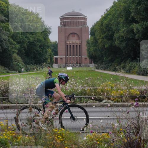 14.09.2025 - Stadtparktriathlon Michael Burmester http://msf.ph/oto/8902387 14.09.2025 09:35:49 Radfahren 392, 406, 460, 462, 487, 505 meine-sportfotos.de