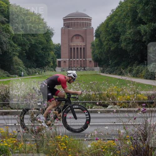 14.09.2025 - Stadtparktriathlon Michael Burmester http://msf.ph/oto/8902389 14.09.2025 09:35:51 Radfahren 392, 406, 460, 462, 487, 505 meine-sportfotos.de