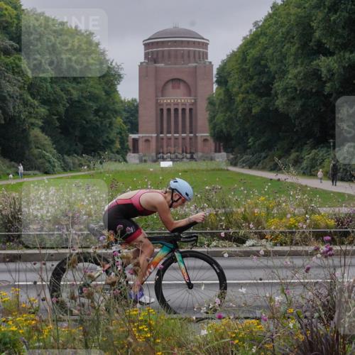 14.09.2025 - Stadtparktriathlon Michael Burmester http://msf.ph/oto/8902400 14.09.2025 09:36:04 Radfahren 448, 466, 478, 504 meine-sportfotos.de