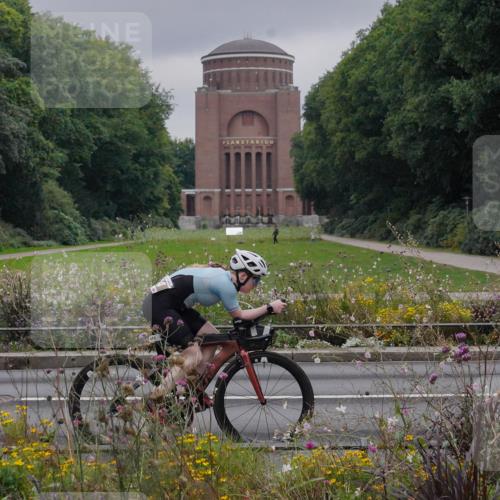 14.09.2025 - Stadtparktriathlon Michael Burmester http://msf.ph/oto/8902415 14.09.2025 09:37:02 Radfahren 423, 484, 500, 501 meine-sportfotos.de