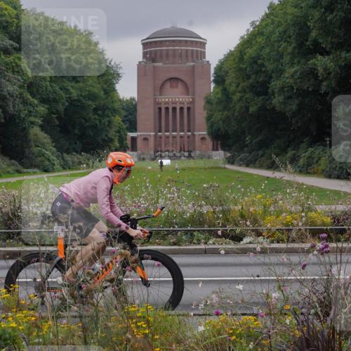 14.09.2025 - Stadtparktriathlon Michael Burmester http://msf.ph/oto/8902417 14.09.2025 09:37:07 Radfahren 423, 500 meine-sportfotos.de