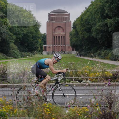 14.09.2025 - Stadtparktriathlon Michael Burmester http://msf.ph/oto/8902439 14.09.2025 09:38:46 Radfahren 474, 493 meine-sportfotos.de