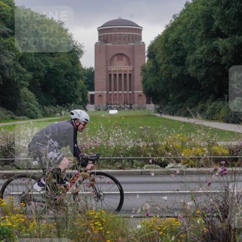 14.09.2025 - Stadtparktriathlon Michael Burmester http://msf.ph/oto/8902478 14.09.2025 09:40:53 Radfahren 420, 440, 442, 455 meine-sportfotos.de