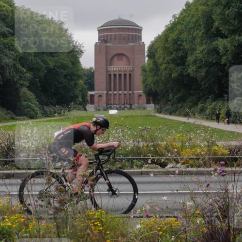 14.09.2025 - Stadtparktriathlon Michael Burmester http://msf.ph/oto/8902594 14.09.2025 09:47:46 Radfahren 483, 488, 503 meine-sportfotos.de