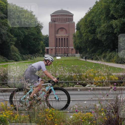14.09.2025 - Stadtparktriathlon Michael Burmester http://msf.ph/oto/8902610 14.09.2025 09:48:30 Radfahren 439, 472 meine-sportfotos.de