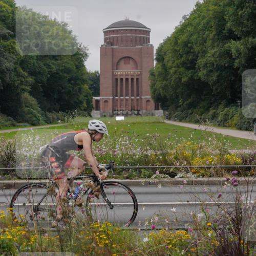 14.09.2025 - Stadtparktriathlon Michael Burmester http://msf.ph/oto/8902644 14.09.2025 09:50:37 Radfahren 465, 477, 537, 545, 547 meine-sportfotos.de