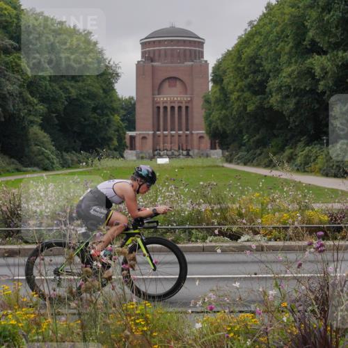 14.09.2025 - Stadtparktriathlon Michael Burmester http://msf.ph/oto/8902676 14.09.2025 09:51:48 Radfahren 467, 505, 584, 620 meine-sportfotos.de