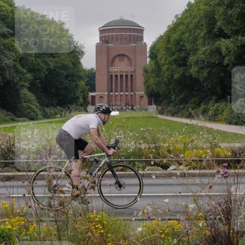 14.09.2025 - Stadtparktriathlon Michael Burmester http://msf.ph/oto/8902680 14.09.2025 09:51:54 Radfahren 467, 584 meine-sportfotos.de