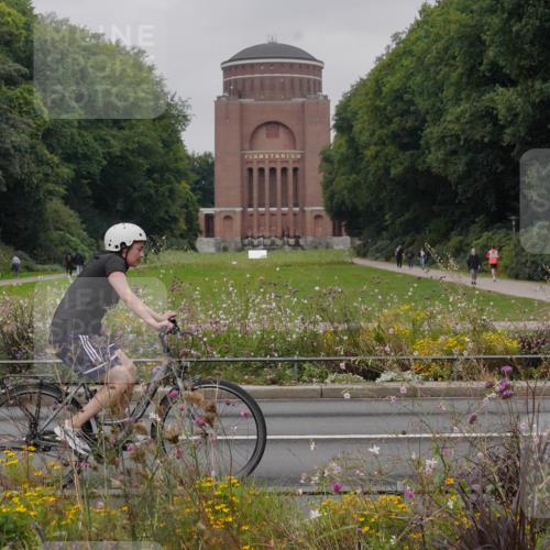 14.09.2025 - Stadtparktriathlon Michael Burmester http://msf.ph/oto/8902732 14.09.2025 09:54:06 Radfahren 511, 598, 607 meine-sportfotos.de