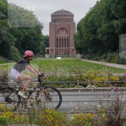 14.09.2025 - Stadtparktriathlon Michael Burmester http://msf.ph/oto/8902882 14.09.2025 10:00:48 Radfahren 512, 576, 583, 591, 618 meine-sportfotos.de