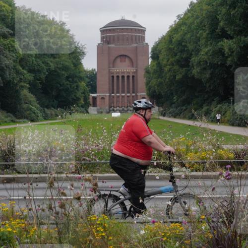 14.09.2025 - Stadtparktriathlon Michael Burmester http://msf.ph/oto/8902933 14.09.2025 10:02:20 Radfahren 515, 525, 555, 559, 573, 593 meine-sportfotos.de