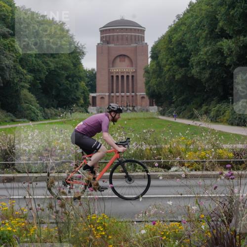 14.09.2025 - Stadtparktriathlon Michael Burmester http://msf.ph/oto/8903108 14.09.2025 10:09:53 Radfahren 523, 581, 609, 615 meine-sportfotos.de
