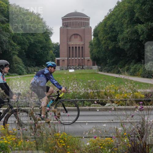14.09.2025 - Stadtparktriathlon Michael Burmester http://msf.ph/oto/8903152 14.09.2025 10:13:16 Radfahren 522, 562, 578, 586, 610 meine-sportfotos.de