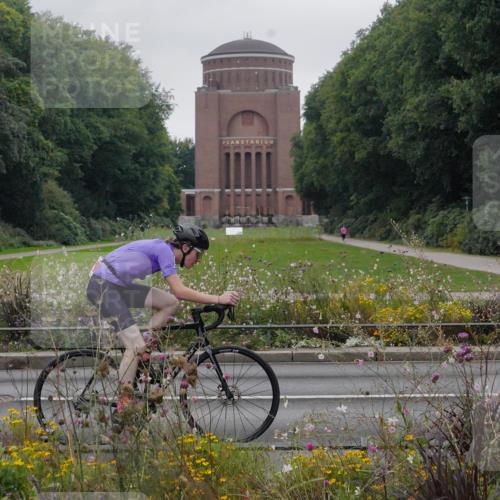 14.09.2025 - Stadtparktriathlon Michael Burmester http://msf.ph/oto/8903163 14.09.2025 10:14:21 Radfahren 511, 524, 557, 570 meine-sportfotos.de