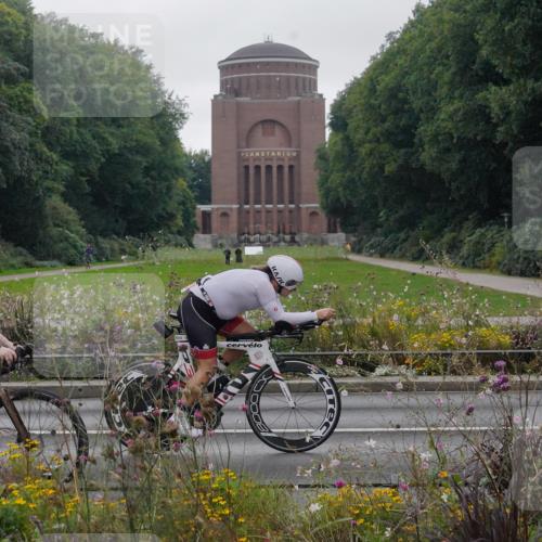 14.09.2025 - Stadtparktriathlon Michael Burmester http://msf.ph/oto/8903202 14.09.2025 10:16:55 Radfahren 535, 576, 594 meine-sportfotos.de