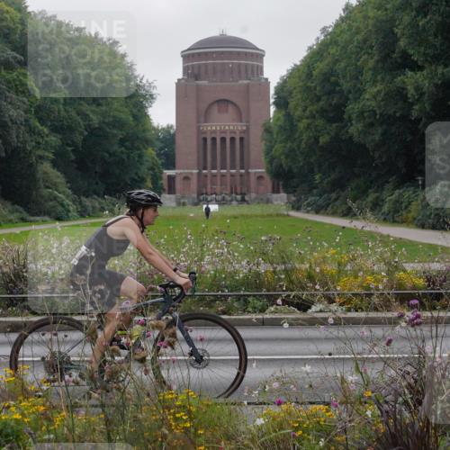 14.09.2025 - Stadtparktriathlon Michael Burmester http://msf.ph/oto/8903206 14.09.2025 10:17:12 Radfahren 525, 630, 660 meine-sportfotos.de