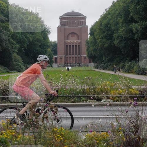 14.09.2025 - Stadtparktriathlon Michael Burmester http://msf.ph/oto/8903209 14.09.2025 10:17:27 Radfahren 616 meine-sportfotos.de