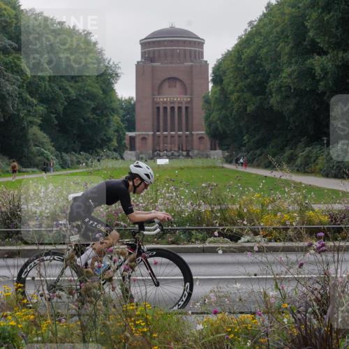 14.09.2025 - Stadtparktriathlon Michael Burmester http://msf.ph/oto/8903216 14.09.2025 10:18:14 Radfahren 602, 662, 664, 674, 718 meine-sportfotos.de