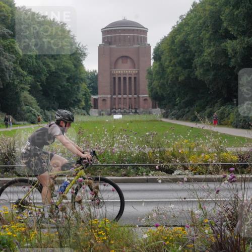 14.09.2025 - Stadtparktriathlon Michael Burmester http://msf.ph/oto/8903220 14.09.2025 10:18:34 Radfahren 512, 518, 544, 561, 609 meine-sportfotos.de