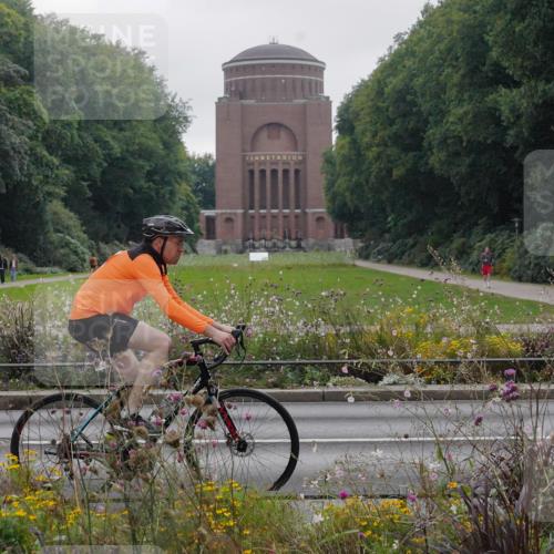 14.09.2025 - Stadtparktriathlon Michael Burmester http://msf.ph/oto/8903221 14.09.2025 10:18:36 Radfahren 512, 518, 544, 561, 609 meine-sportfotos.de