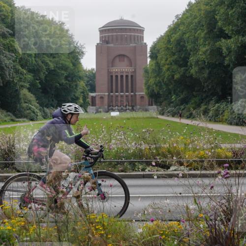 14.09.2025 - Stadtparktriathlon Michael Burmester http://msf.ph/oto/8903244 14.09.2025 10:20:14 Radfahren 539, 565, 592, 599, 611, 632, 661, 677, 687 meine-sportfotos.de