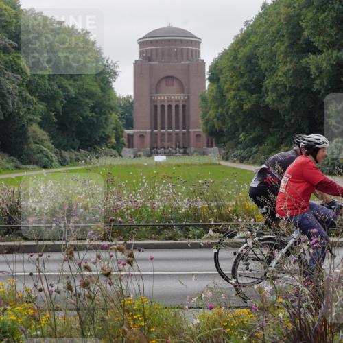 14.09.2025 - Stadtparktriathlon Michael Burmester http://msf.ph/oto/8903246 14.09.2025 10:20:21 Radfahren 565, 599 meine-sportfotos.de