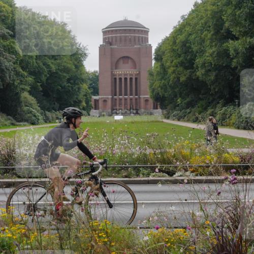 14.09.2025 - Stadtparktriathlon Michael Burmester http://msf.ph/oto/8903255 14.09.2025 10:20:55 Radfahren 515, 610, 619, 694, 720 meine-sportfotos.de