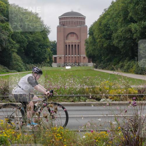 14.09.2025 - Stadtparktriathlon Michael Burmester http://msf.ph/oto/8903284 14.09.2025 10:22:23 Radfahren 546, 578, 700, 704, 708 meine-sportfotos.de