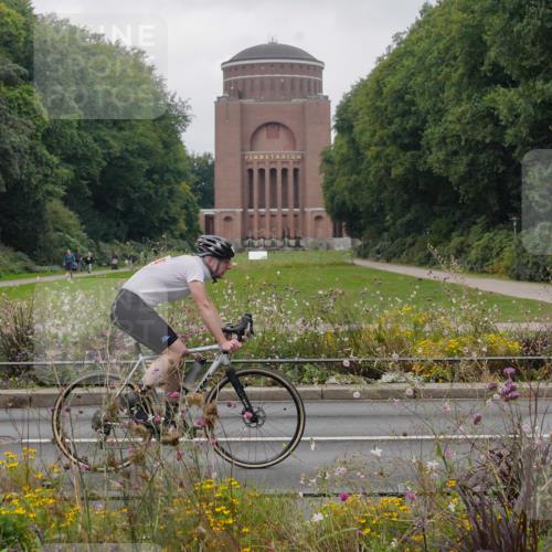 14.09.2025 - Stadtparktriathlon Michael Burmester http://msf.ph/oto/8903292 14.09.2025 10:22:47 Radfahren 541, 553, 568, 584, 591, 646, 716 meine-sportfotos.de