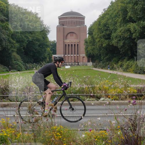 14.09.2025 - Stadtparktriathlon Michael Burmester http://msf.ph/oto/8903315 14.09.2025 10:23:42 Radfahren 545, 595, 608, 618, 621, 698 meine-sportfotos.de