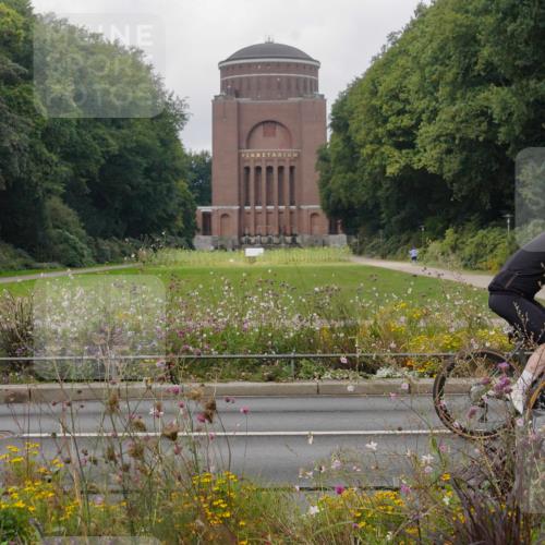 14.09.2025 - Stadtparktriathlon Michael Burmester http://msf.ph/oto/8903321 14.09.2025 10:24:25 Radfahren 550, 585, 614, 678 meine-sportfotos.de