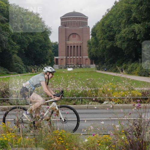 14.09.2025 - Stadtparktriathlon Michael Burmester http://msf.ph/oto/8903330 14.09.2025 10:24:46 Radfahren 511, 525, 537, 551, 580, 663, 683 meine-sportfotos.de