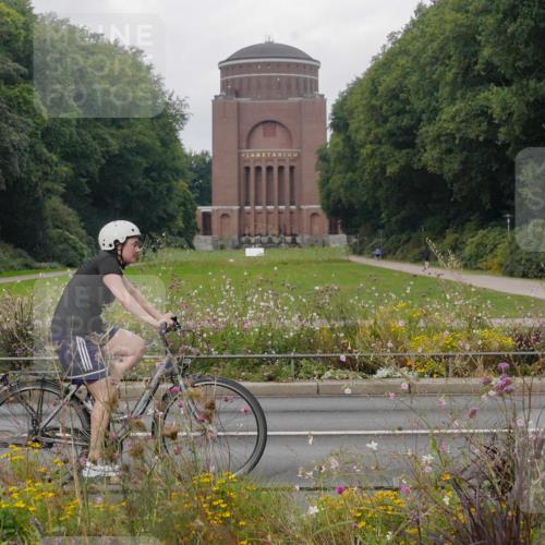 14.09.2025 - Stadtparktriathlon Michael Burmester http://msf.ph/oto/8903331 14.09.2025 10:24:49 Radfahren 511, 525, 580, 663, 668, 683 meine-sportfotos.de
