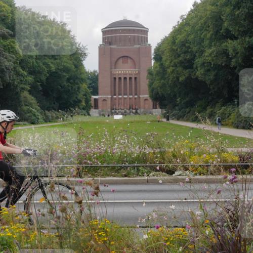 14.09.2025 - Stadtparktriathlon Michael Burmester http://msf.ph/oto/8903347 14.09.2025 10:25:46 Radfahren 600, 601, 662 meine-sportfotos.de