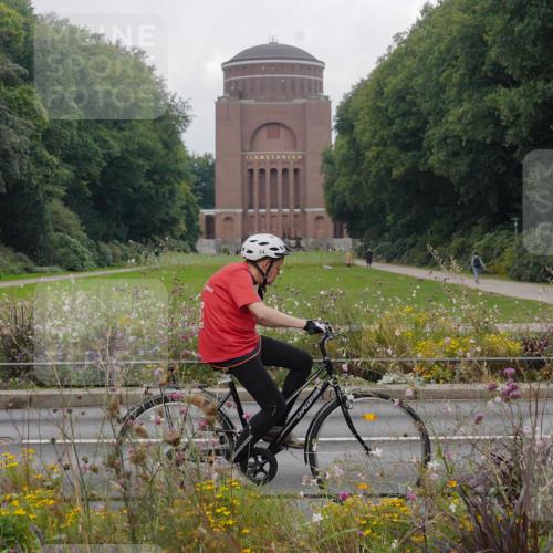 14.09.2025 - Stadtparktriathlon Michael Burmester http://msf.ph/oto/8903348 14.09.2025 10:25:47 Radfahren 600, 601, 662 meine-sportfotos.de