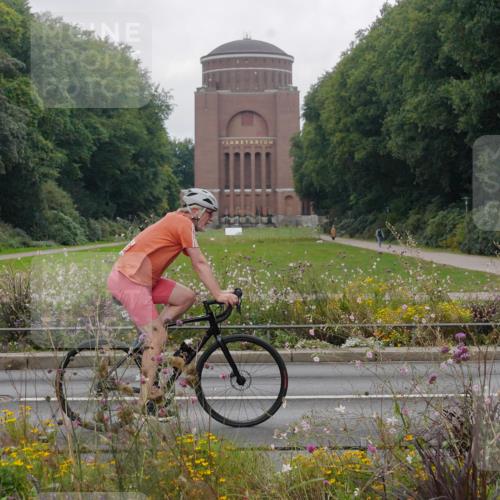 14.09.2025 - Stadtparktriathlon Michael Burmester http://msf.ph/oto/8903354 14.09.2025 10:26:06 Radfahren 513, 523, 542, 616, 629, 638, 676 meine-sportfotos.de