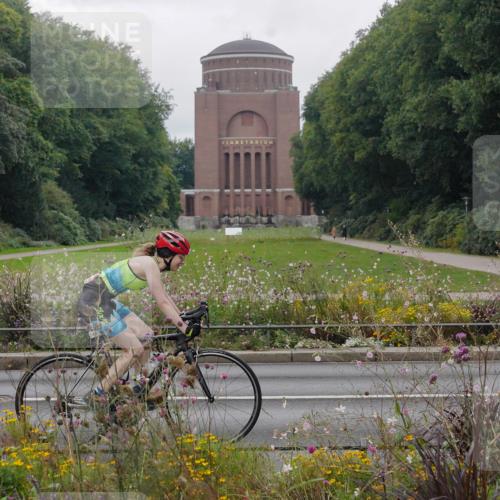 14.09.2025 - Stadtparktriathlon Michael Burmester http://msf.ph/oto/8903371 14.09.2025 10:27:00 Radfahren 544, 631, 718 meine-sportfotos.de
